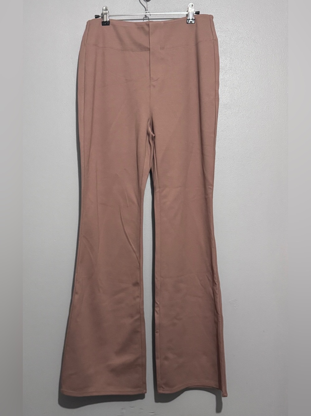 HALARA High-Waist Flare Pants - Dusty Rose